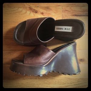 Steve Madden 90s platform wedge mule